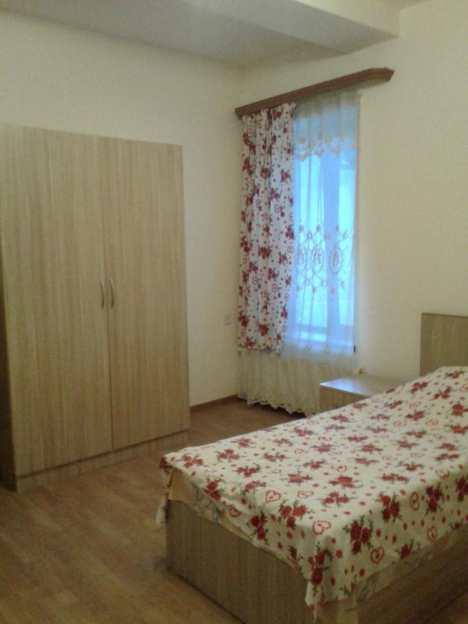 Artyomi Toon Apartment Dilijan Ngoại thất bức ảnh